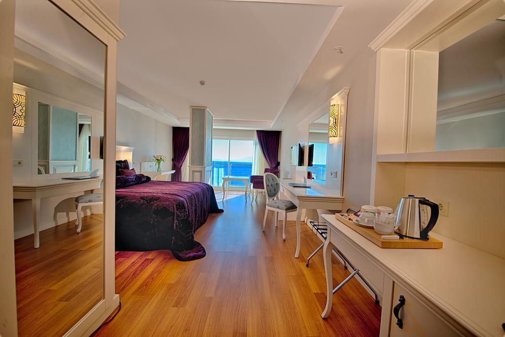 Prime Boutique Hotel Анталія Екстер'єр фото